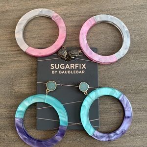 2 pairs of dual color Baublebar resin earrings